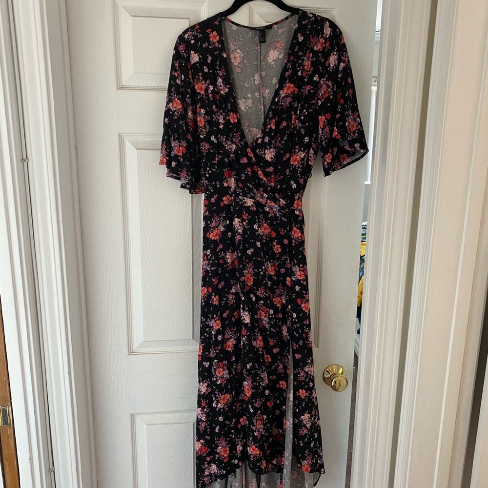 Forever 21 wrap around floral dress - L -neverworn